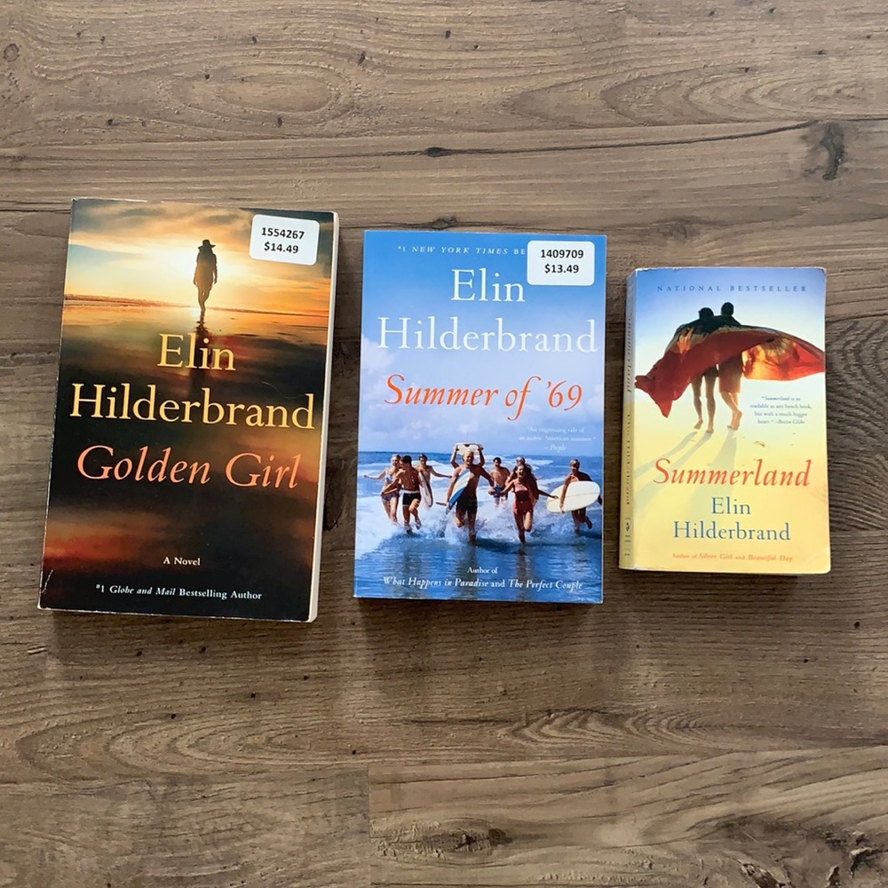 Elin Hilderbrand Books (Lot of 3)